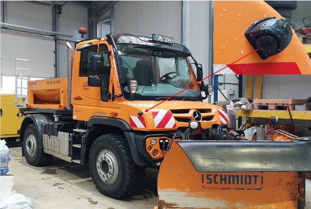 Einsatzfahrzeuge der Feuerwehr und des Bauhofes mit Abbiegeassistenten ausgerüstet