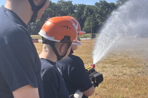 Jugendfeuerwehr Nümbrecht verabschiedet sich mit erfolgreicher Sommerabschlussübung in die Ferien