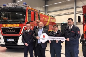 Zwei besondere Fahrzeuge für die Feuerwehr Nümbrecht