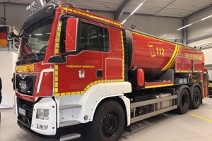 Zwei besondere Fahrzeuge für die Feuerwehr Nümbrecht